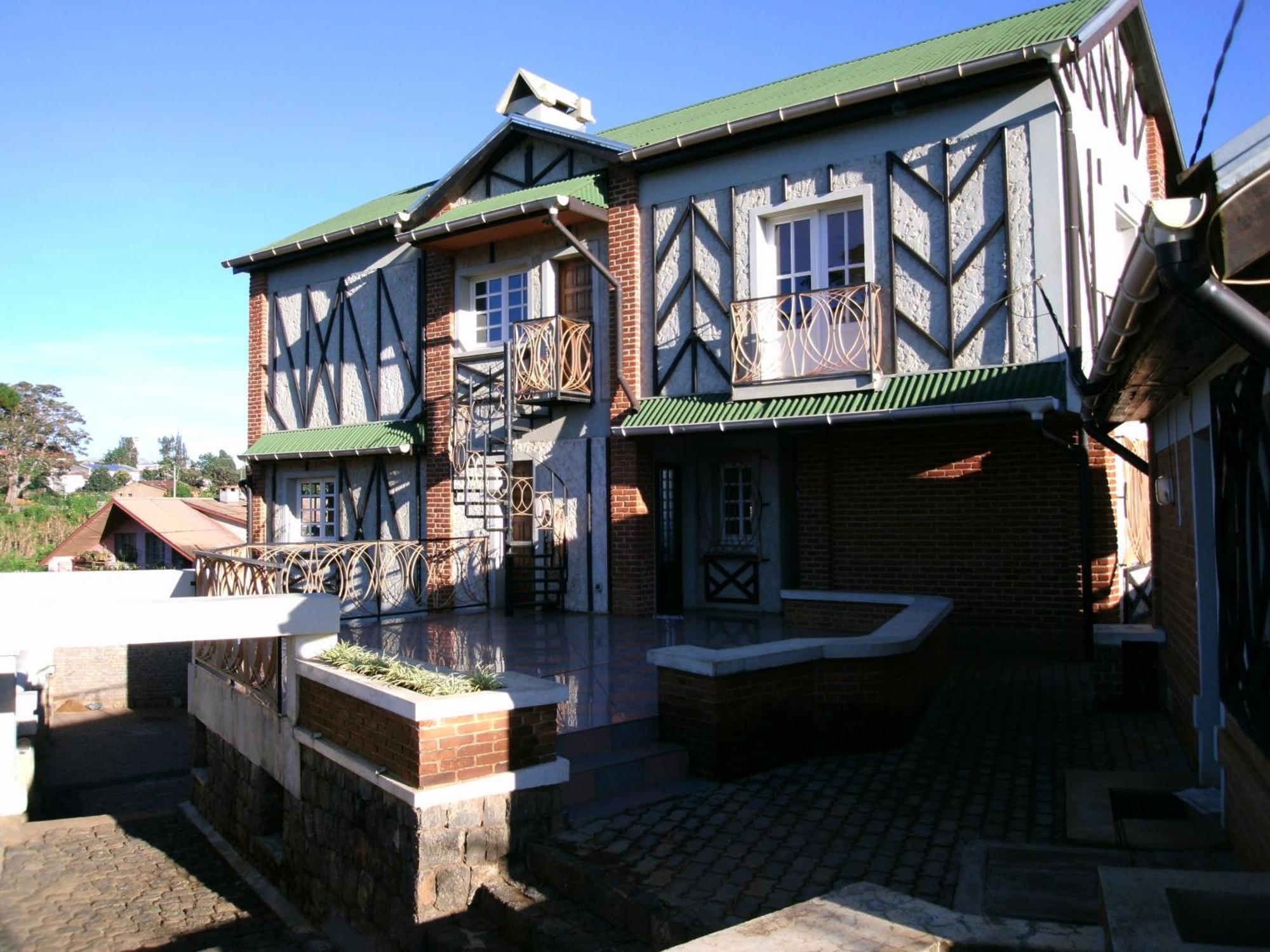 Appartements D'Hotes Marciloui Antsirabe Exteriör bild